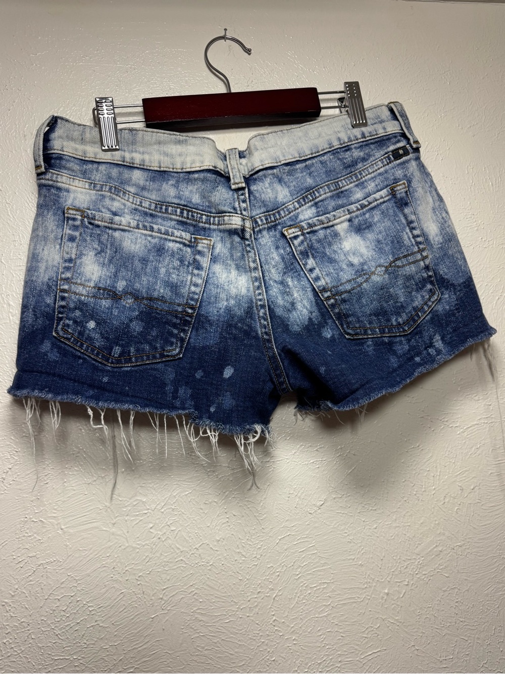 Lucky Brand The Cut Off Low Rise Dip Dye Distressed Denim Shorts